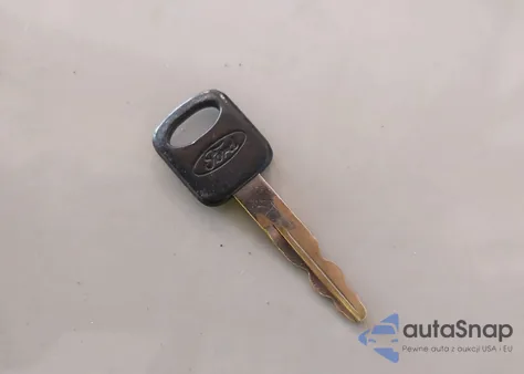 2010 Ford E-150 Commercial/Recreational из США, поврежденный, VIN 1FTNE1EW4ADA91133